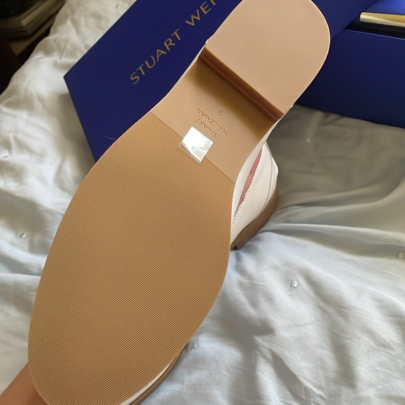 Brand new, never worn size 9 white coloured stuart weitzman loafer. - Picture 3 of 4